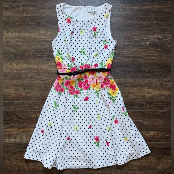 Elle Dresses & Skirts - NWT ELLE Floral Dress